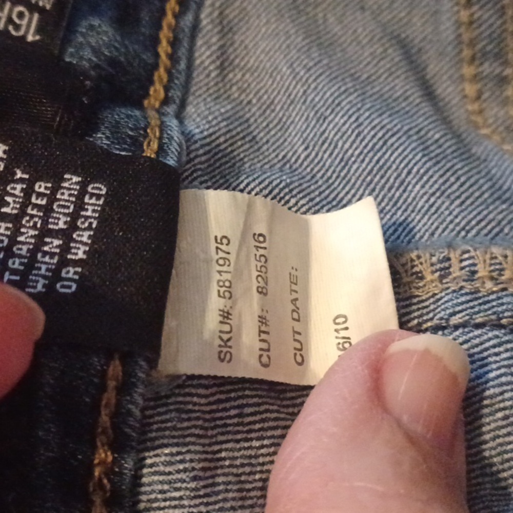 Torrid Skinny Jeans Size 16R. L.30.5". Rise 10".  EUC - Picture 7 of 9